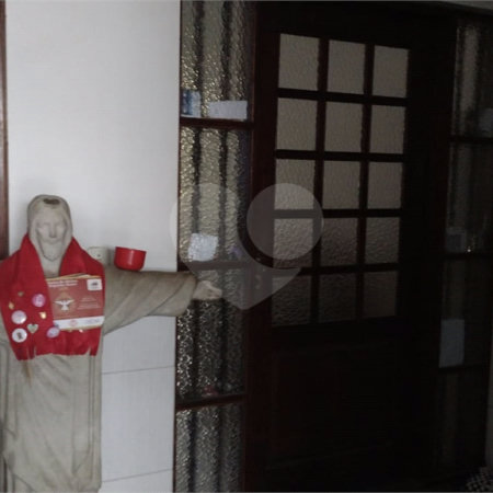 Casa à venda com 4 quartos, sendo 1 suíte,  em Jardim Cacique, Suzano, SP