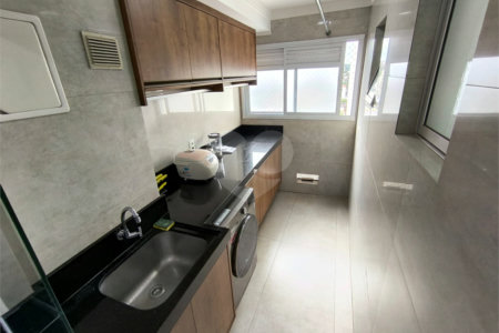 Apartamento à venda com 3 quartos, sendo 1 suíte, em Jardim Vazani, São Paulo, SP