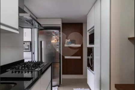 Apartamento à venda com 3 quartos, sendo 2 suítes,  em Várzea da Barra Funda, São Paulo, SP