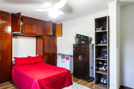 Casa à venda com 3 quartos, sendo 1 suíte, em Parque das Nações, Santo André, SP
