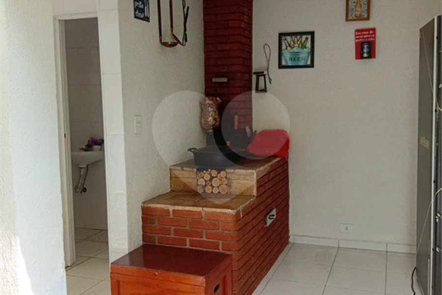 Sobrado à venda com 3 quartos, sendo 1 suíte, em Tremembé, São Paulo, SP