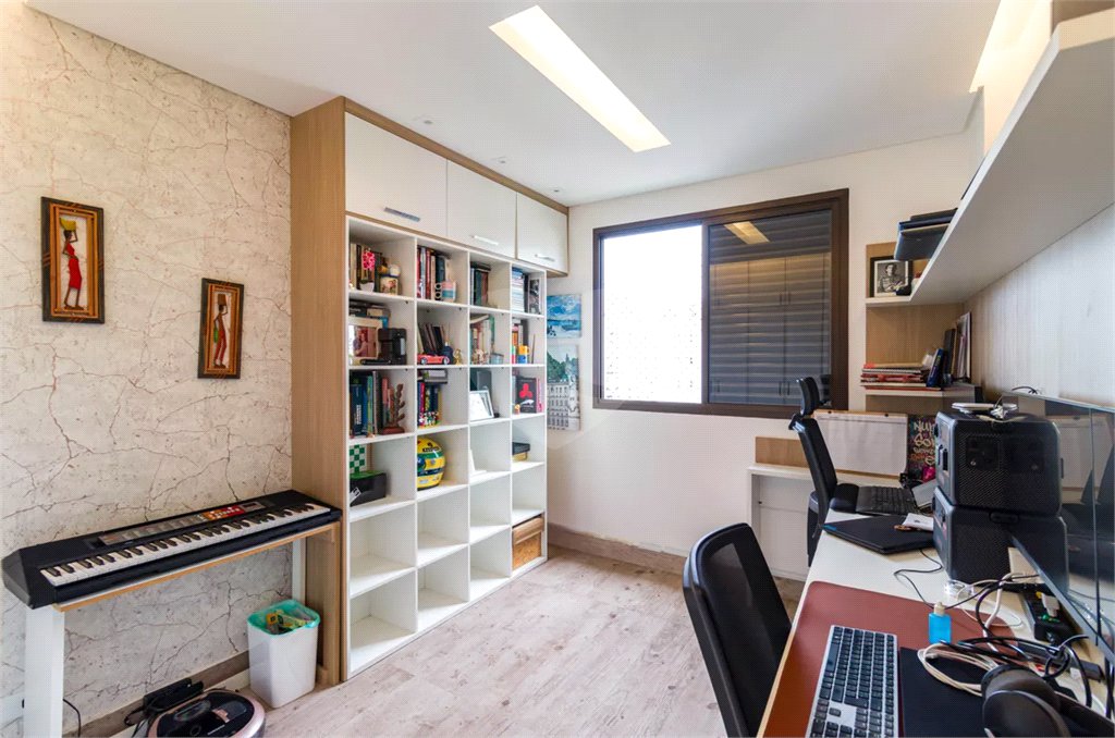 Apartamento à venda com 3 quartos, sendo 1 suíte, em Vila Andrade, São Paulo, SP