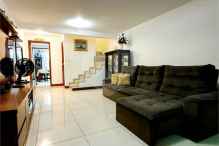Casa à venda com 3 quartos, sendo 2 suítes, em Tijuca, Rio de Janeiro, RJ