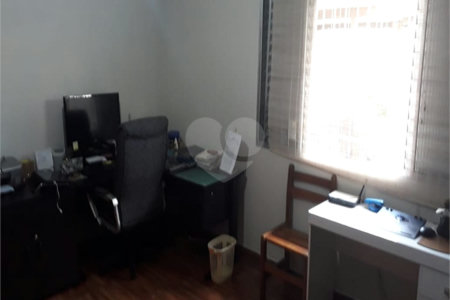 Sobrado à venda com 2 quartos em Vila dos Remédios, São Paulo, SP