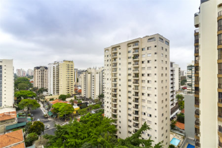 Apartamento à venda com 4 quartos, sendo 1 suíte, em Indianópolis, São Paulo, SP