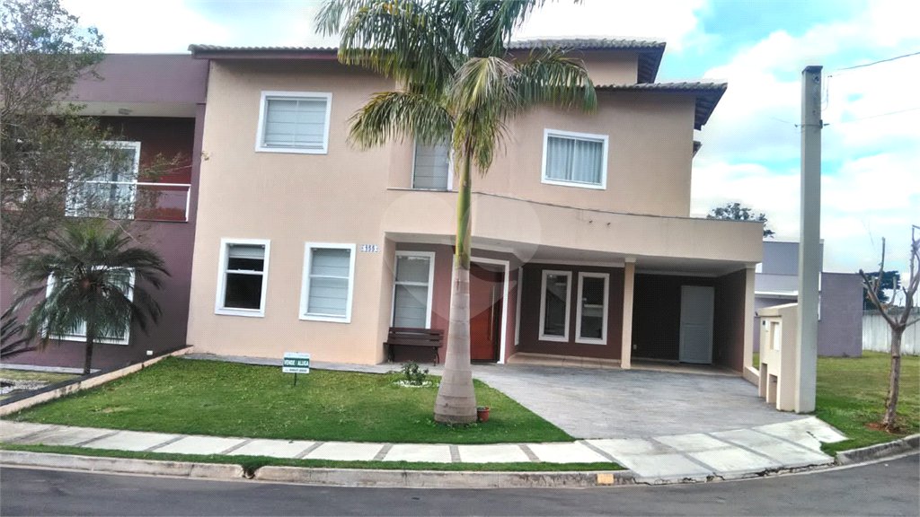 Casa à venda com 3 quartos, sendo 1 suíte, no Centro, Araçoiaba da Serra, SP