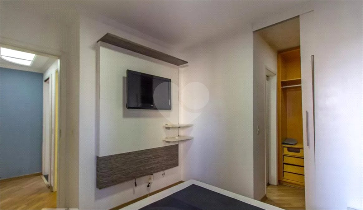 Apartamento à venda com 3 quartos, sendo 1 suíte,  em Vila Regente Feijó, São Paulo, SP