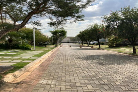 Casa à venda com 3 suítes no condomínio Maison Blanche, Indaiatuba - SP