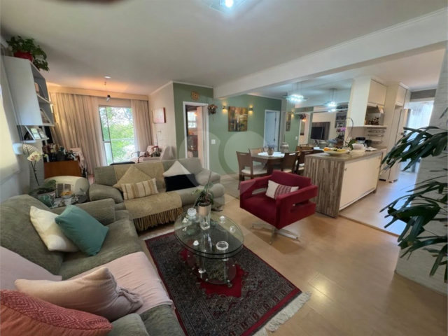 Apartamento à venda com 2 quartos, sendo 1 suíte,  em Campo Belo, São Paulo, SP