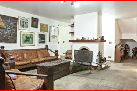 Casa à venda com 3 quartos, sendo 1 suíte, em Pinheiros, São Paulo, SP