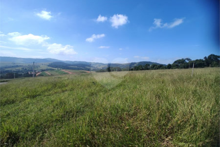 Terreno à venda no condomínio Residencial Solar São Judas Tadeu, Piracaia - SP