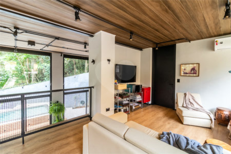 Casa à venda com 4 suítes no condomínio Granja do Morumbi, São Paulo - SP