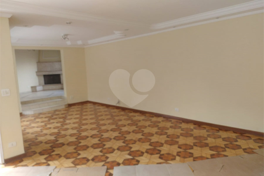 Casa Térrea à venda com 5 quartos, sendo 1 suíte,  em Tucuruvi, São Paulo, SP
