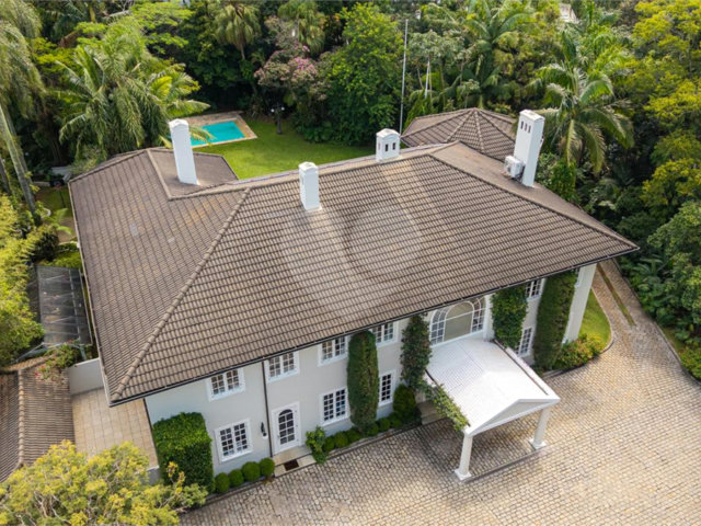 Casa à venda com 5 suítes no condomínio Chácara Flora, São Paulo - SP
