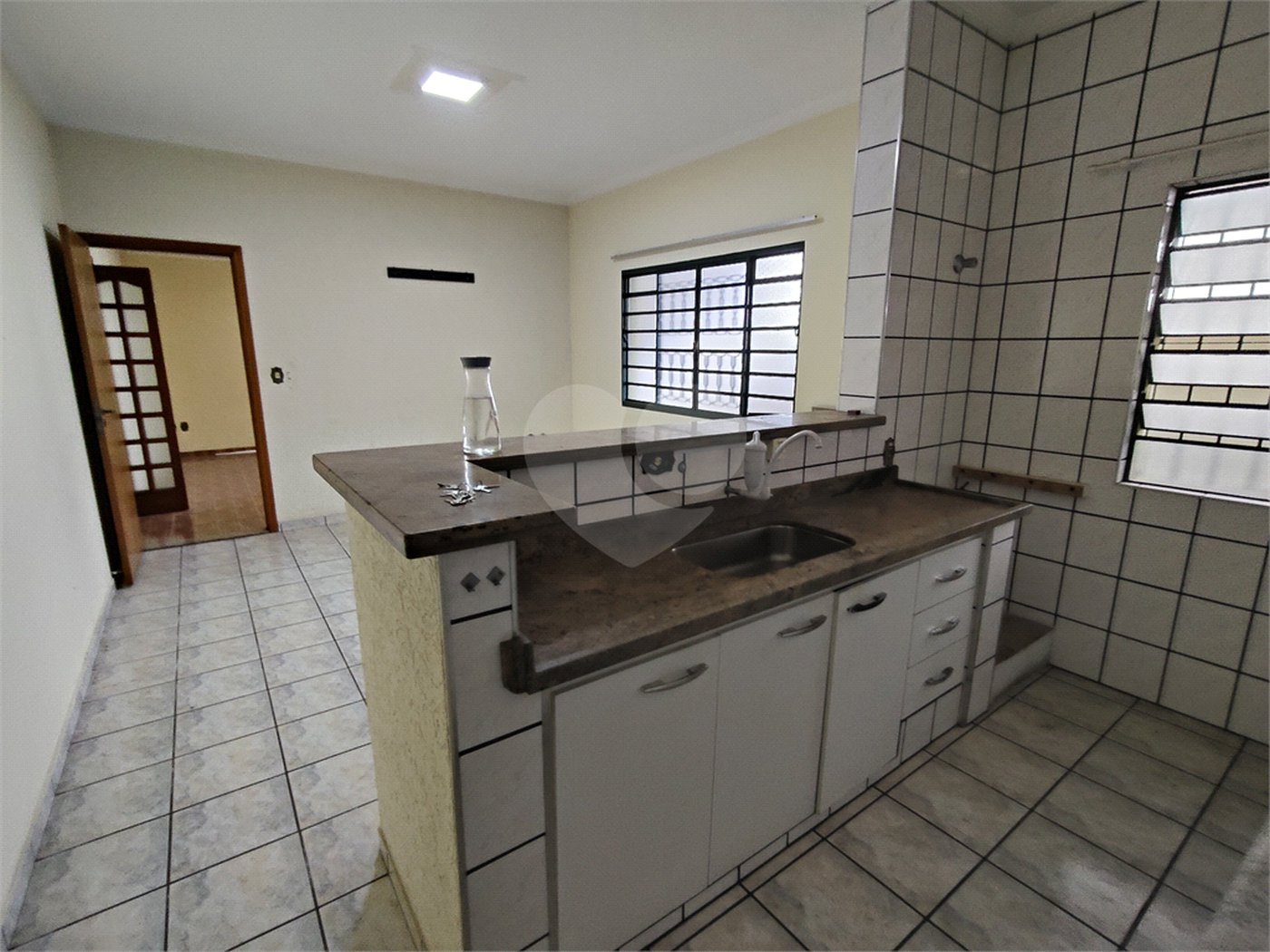 Casa para alugar com 4 quartos, sendo 1 suíte, em Vila Judite, Itapetininga, SP