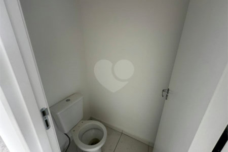 Casa à venda com 2 quartos no condomínio Vila das Paineiras, Suzano - SP