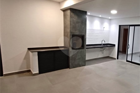 Casa à venda com 3 suítes no condomínio Residencial Alto de Itaici, Indaiatuba - SP