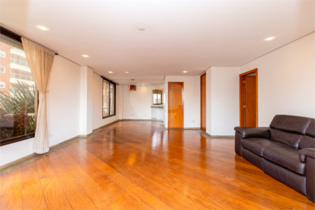 Apartamento à venda com 4 quartos, sendo 2 suítes, em Brooklin, São Paulo, SP