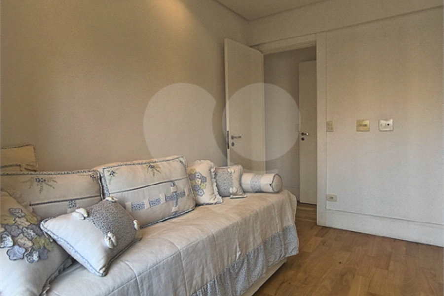 Apartamento à venda com 4 quartos, sendo 3 suítes, em Santana, São Paulo, SP