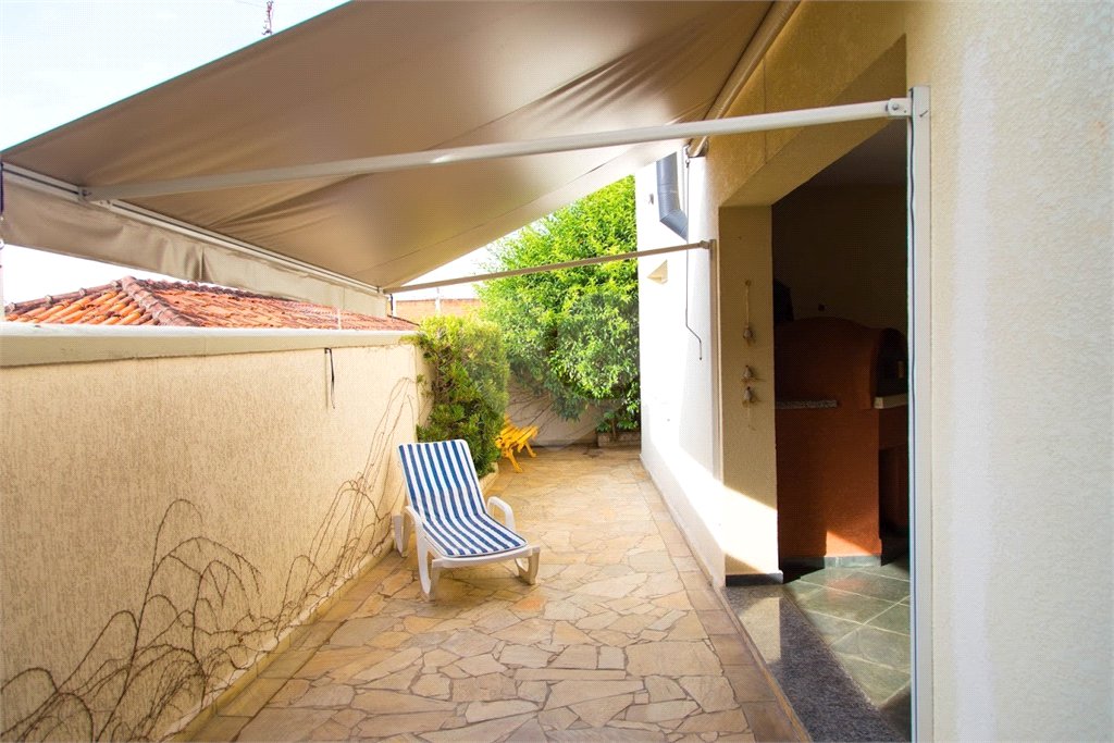 Casa à venda com 4 quartos, sendo 1 suíte, no Centro, Atibaia, SP