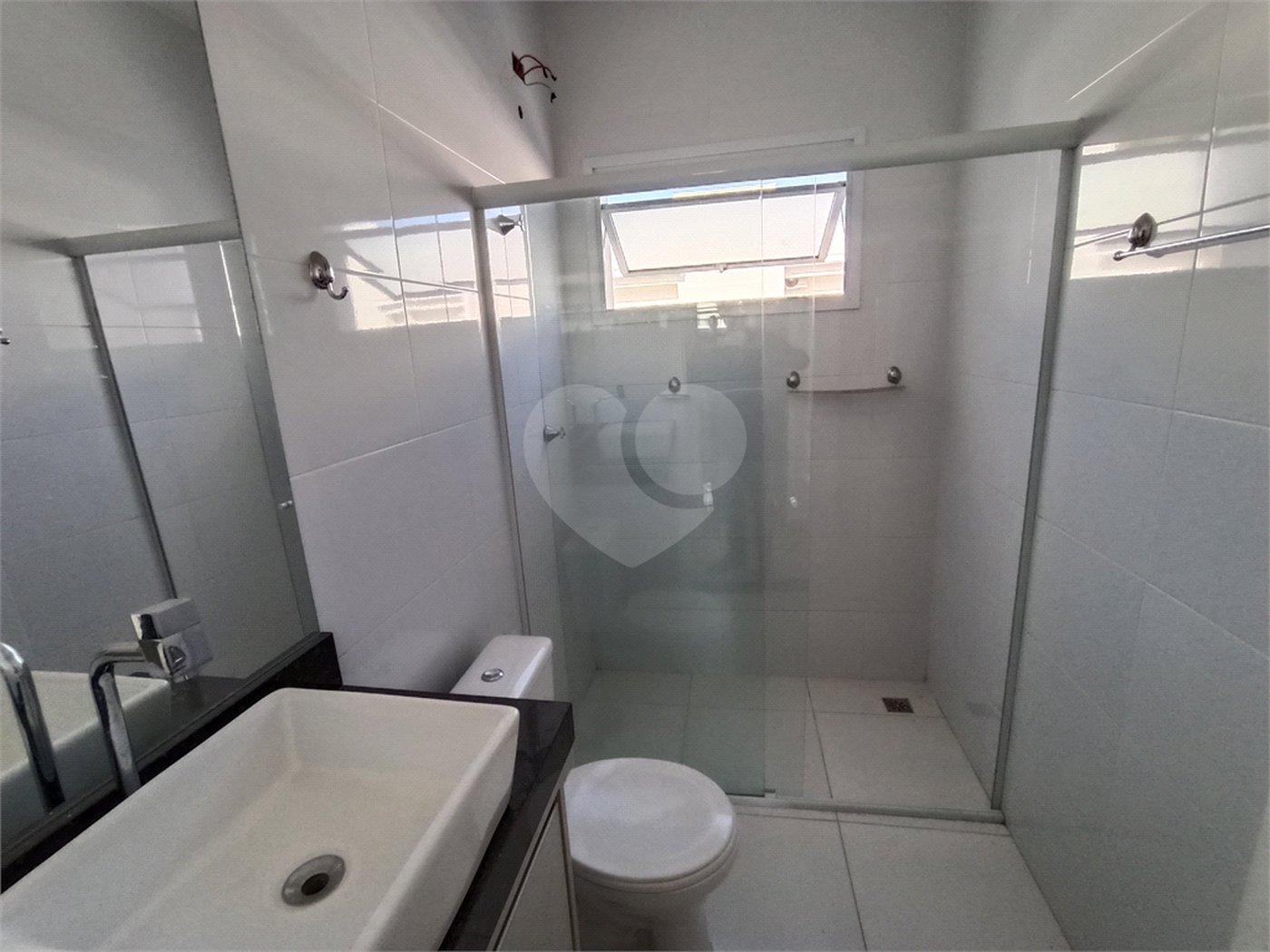 Casa à venda com 2 suítes no condomínio Residencial Américo Figueiredo, Sorocaba - SP