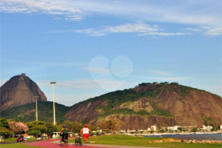 Apartamento à venda com 4 quartos, sendo 2 suítes, em Flamengo, Rio de Janeiro, RJ