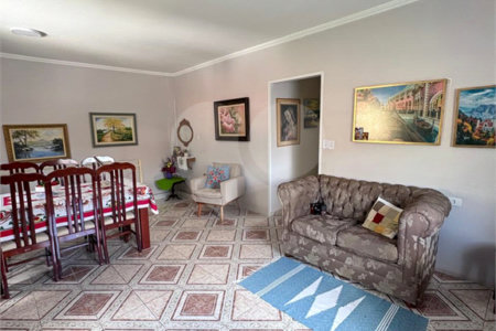Casa à venda com 3 quartos, sendo 1 suíte, em Bosque dos Eucaliptos, São José dos Campos, SP