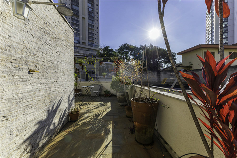 Sobrado à venda com 3 quartos, sendo 1 suíte, em Vila Ipojuca, São Paulo, SP