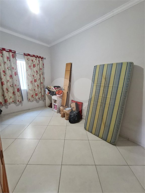 Casa à venda com 4 quartos, sendo 1 suíte, no condomínio Monte Líbano, Rio de Janeiro - RJ