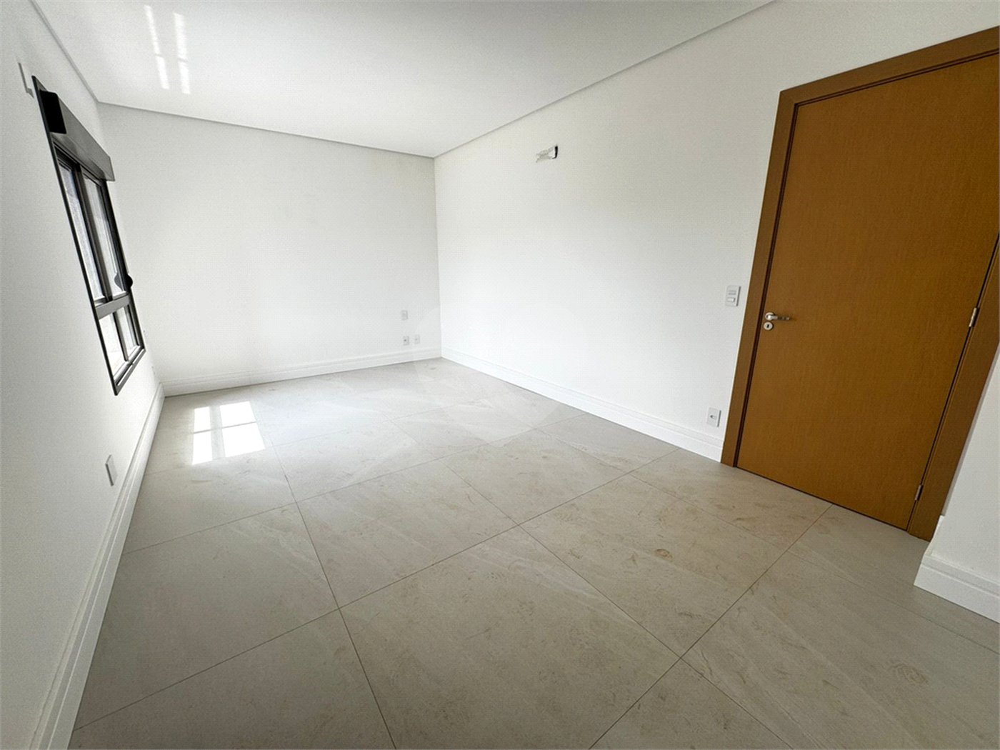Apartamento à venda com 4 suítes em Jardim Ilhas do Sul, Ribeirão Preto, SP