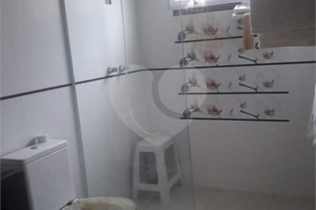 Sobrado à Venda no Condomínio Picollo Villagio com mobilha