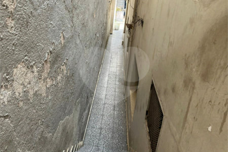 Sobrado à venda com 4 quartos, sendo 1 suíte, em Parada Inglesa, São Paulo, SP