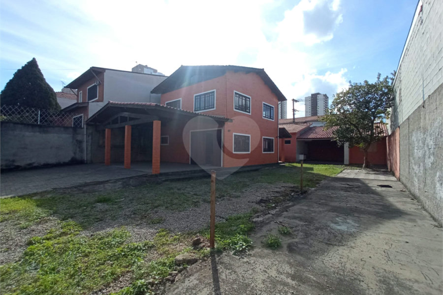 Casa à venda com 3 quartos, sendo 1 suíte, em Limão, São Paulo, SP