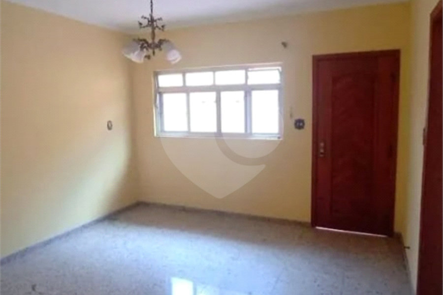 Casa à venda com 3 quartos, sendo 1 suíte,  em Vila Maria, São Paulo, SP