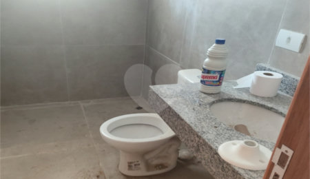 Casa Térrea à venda com 3 quartos, sendo 1 suíte,  em Jardim Bom Sucesso, Indaiatuba, SP