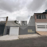 Casa à venda com 3 quartos, sendo 1 suíte, no condomínio Felipe Camarao, Poá - SP