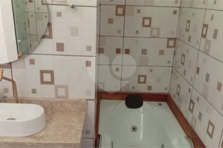 Chácara à venda com 4 quartos em Parque Maria Fernandes, São Paulo, SP