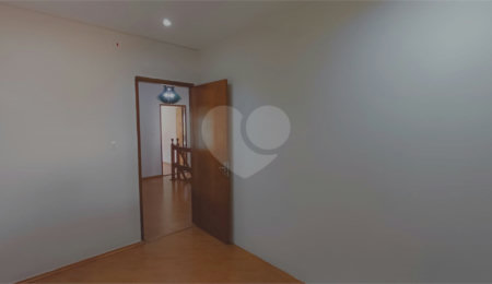 Sobrado à venda com 3 quartos em Bonfim, Osasco, SP