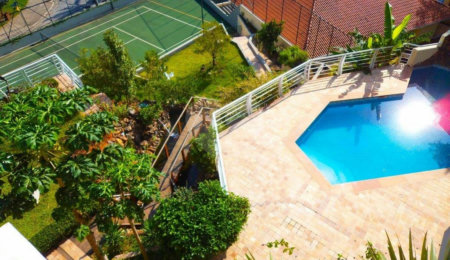 Casa à venda com 5 suítes em Jardim Leonor, São Paulo, SP