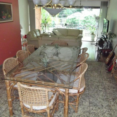 Casa à venda com 3 suítes no condomínio Praça Monsenhor Macedo,10, São Paulo - SP