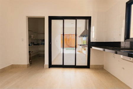 Casa à venda com 3 suítes no condomínio Residencial Mont'alcino, Valinhos - SP
