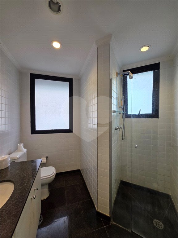 Apartamento à venda com 3 suítes em Vila Uberabinha, São Paulo, SP