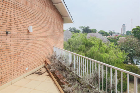 Casa em condomínio à venda com 4 quartos, sendo 2 suítes, em Alto da Boa Vista, São Paulo, SP