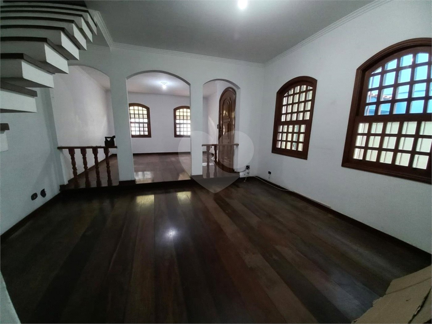 Casa à venda com 3 quartos, sendo 1 suíte, em Jardim das Vertentes, São Paulo, SP