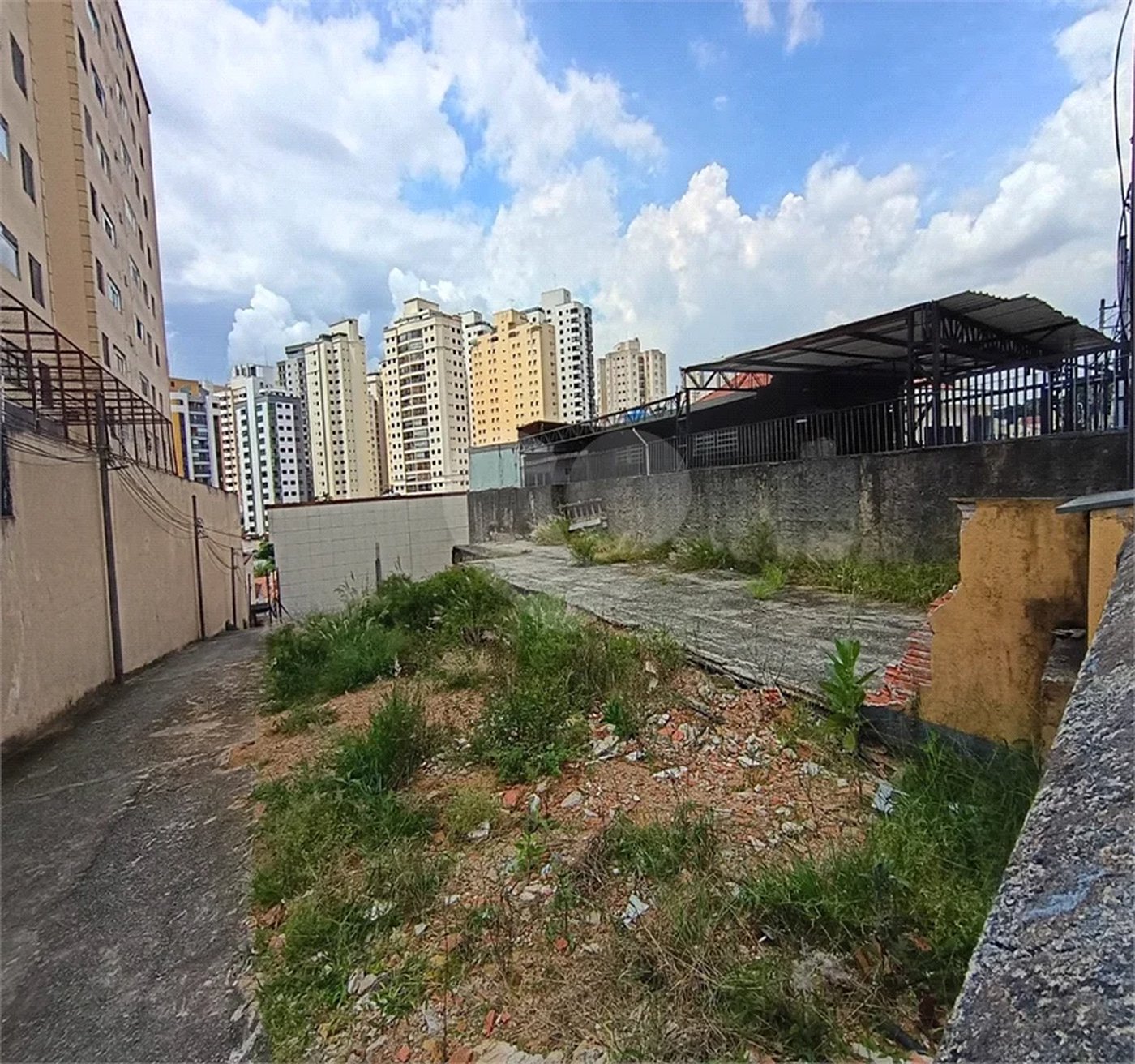 Terreno à venda em Chora Menino, São Paulo, SP
