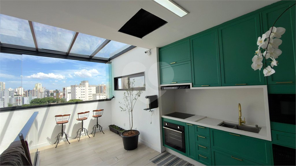 Sobrado à venda com 3 quartos, sendo 1 suíte, em Vila Paulicéia, São Paulo, SP