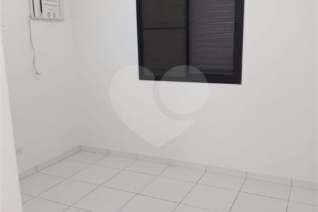 Apartamento no Condomínio Residencial Hadad.