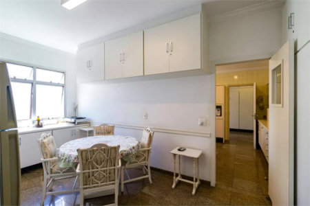 Apartamento à venda com 4 quartos, sendo 2 suítes, em Real Parque, São Paulo, SP