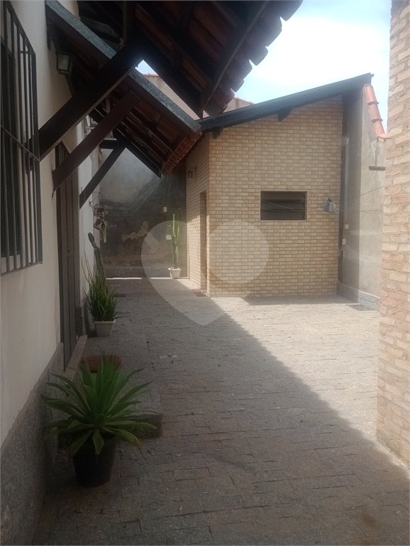 Casa à venda com 3 quartos, sendo 1 suíte, no condomínio Acmti - Colinas do Mosteiro, Terras de Itaici e Recanto dos Pássaros, Indaiatuba - SP