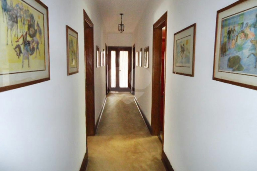 Casa Térrea à venda com 4 quartos, sendo 1 suíte,  em Jardim Peri, São Paulo, SP